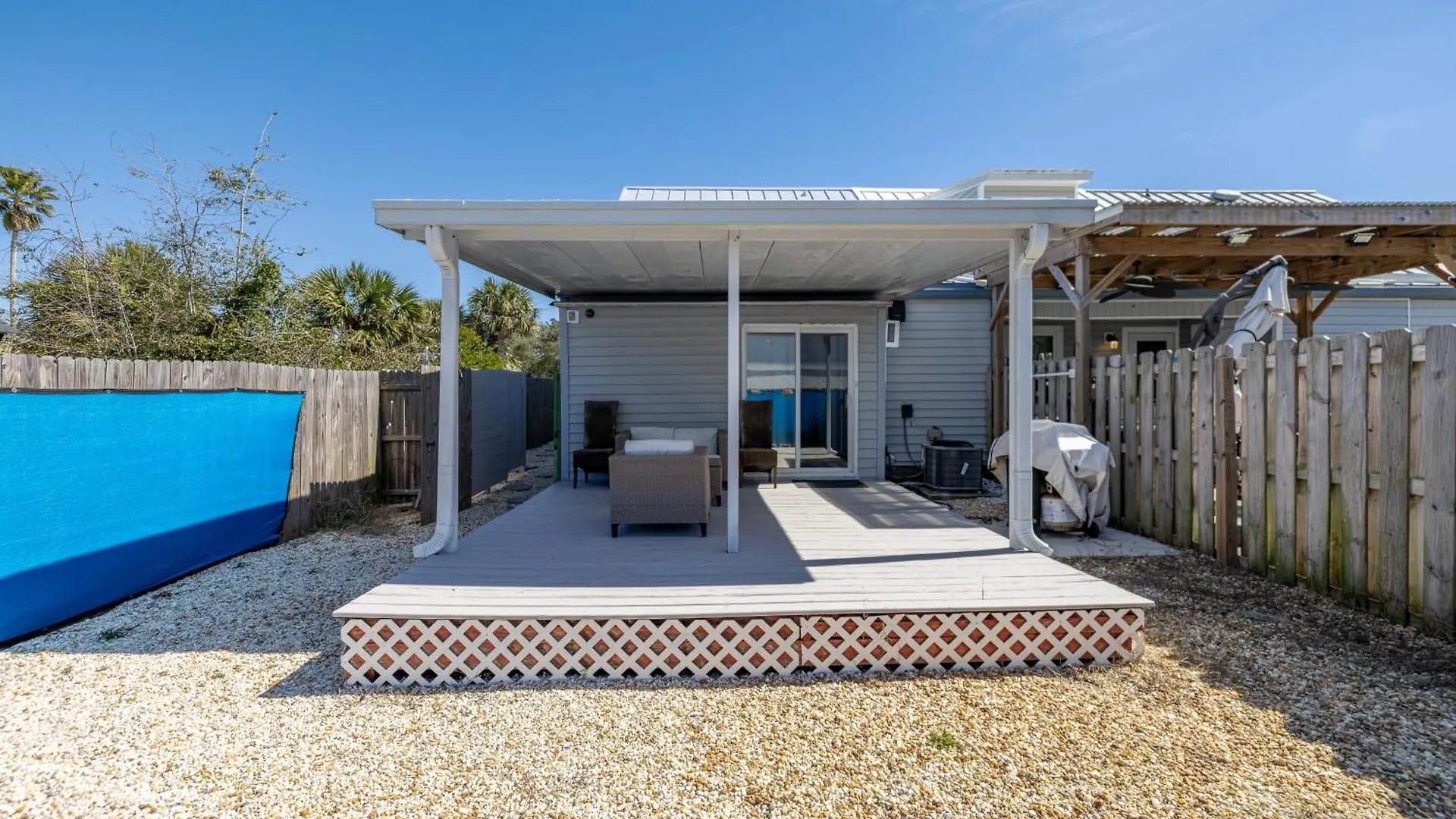 Seas The Day, Pet Friendly Walk To Beach! Panama City Beach Holiday home